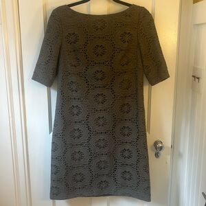 Adrianna Papell lace shift dress size 8